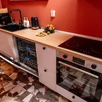 Eclectic Condo Romexpo 2Br Near Metro
