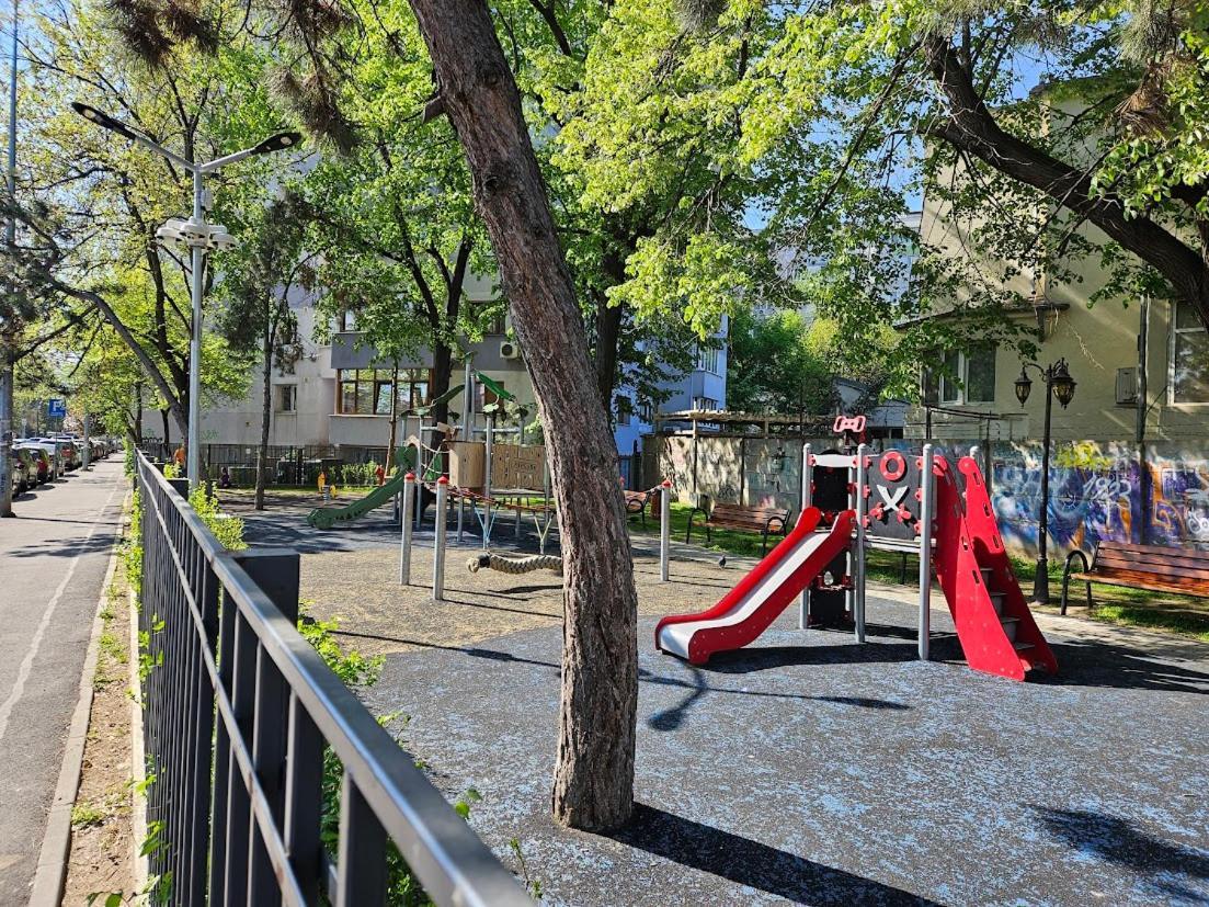 Eclectic Romexpo 2br Near Metro *