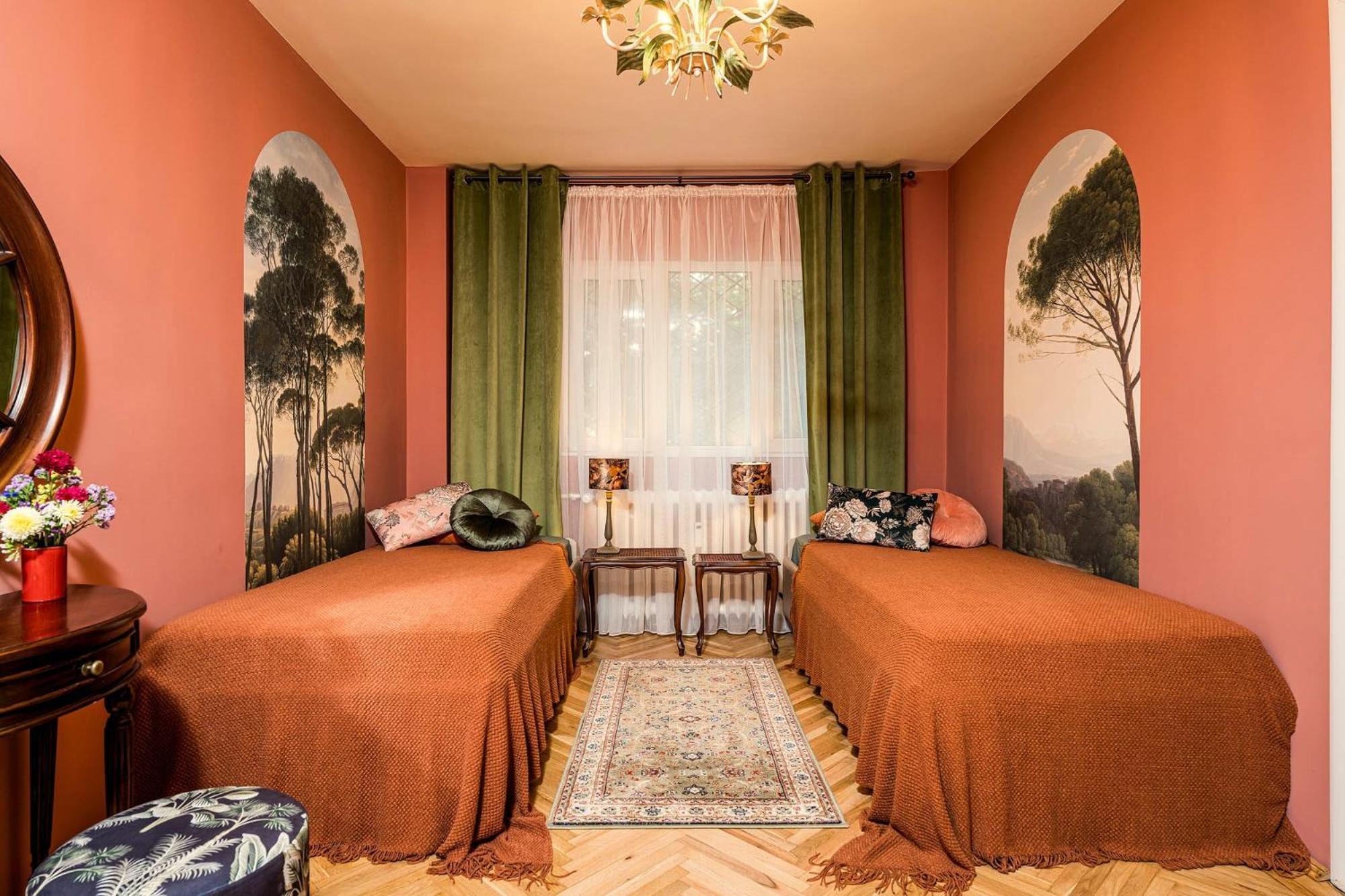 Eclectic Romexpo 2br Near Metro